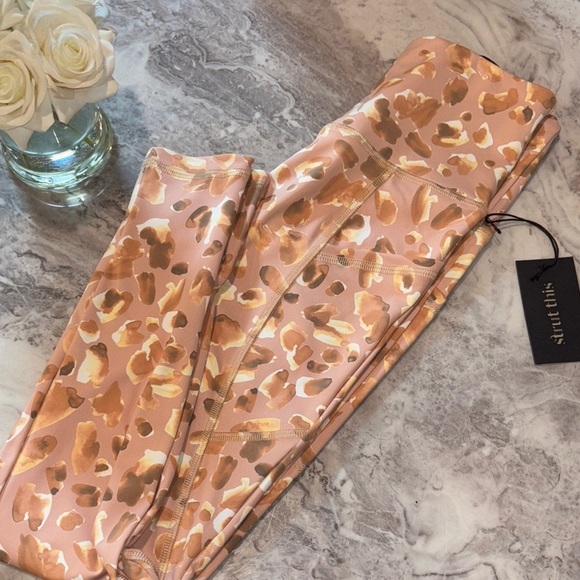 NWT Revolve Strut this Stylish Leggings - Picture 2 of 8